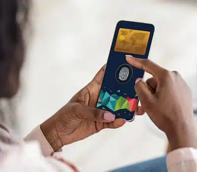 Sensor de Impressão Digital e Leitor Facial