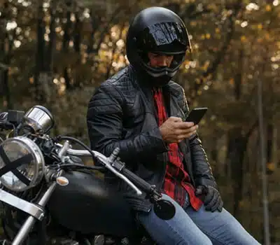 Rastreadores de Moto com Recursos Extras