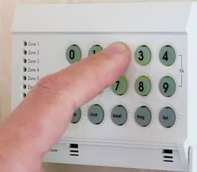 Como Funciona as Centrais de Alarme Intelbras