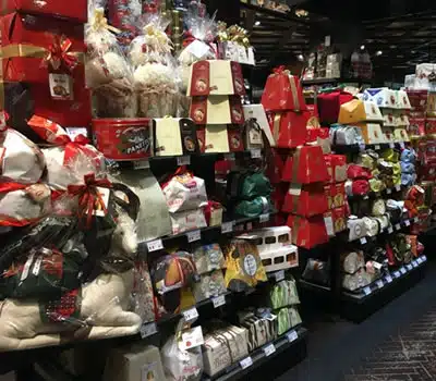 Panetones em Latas ou Embalagens Elaboradas