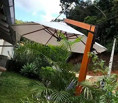 1 - Ombrelone com Floreira SOL E ÁGUA PISCINAS E ACESSÓRIOS