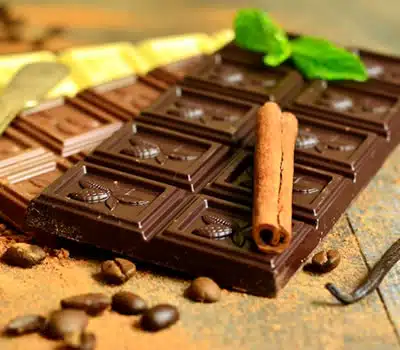 Barras de Chocolate Amargo com Ingredientes Extras