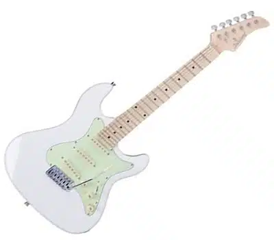 7 - Guitarra Elétrica STRINBERG Strato Strinberg STS-100